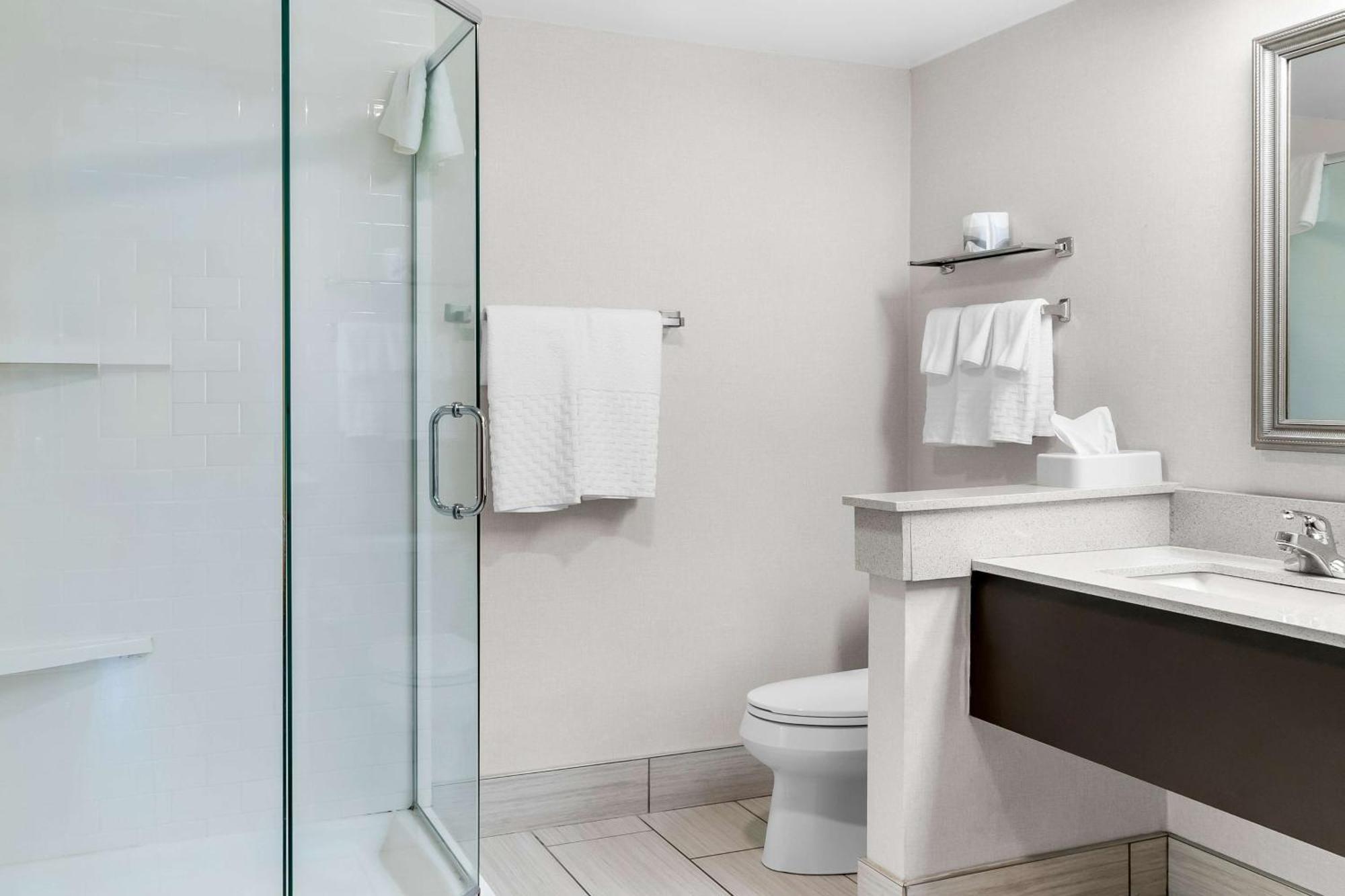 Best Western Okemos/East Lansing Hotel & Suites מראה חיצוני תמונה